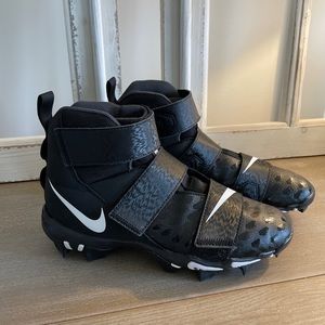 Nike Boys Football Cleats -Size 6-
